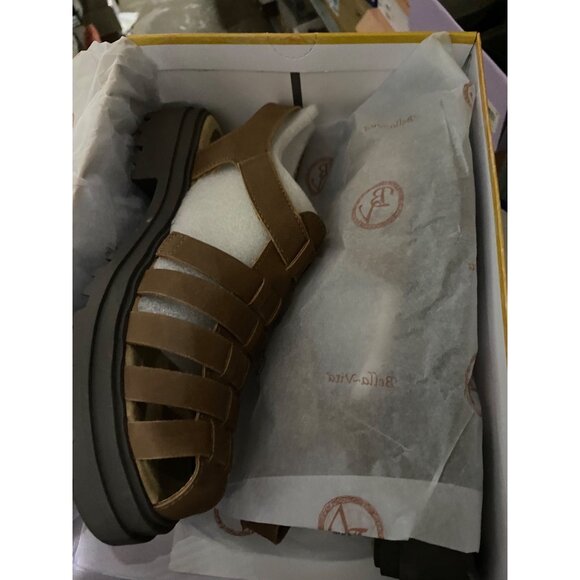 Bella Vita Womens Sinclaire Lug Sole Fisherman Buckled Sandals Tan Size 9.5W NIB - Picture 5 of 5